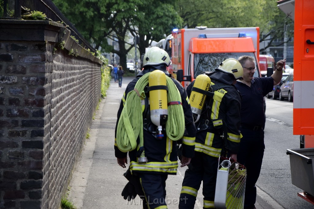 Feuer 2 Y Koeln Muelheim Bergisch Gladbacherstr P22.JPG - Miklos Laubert